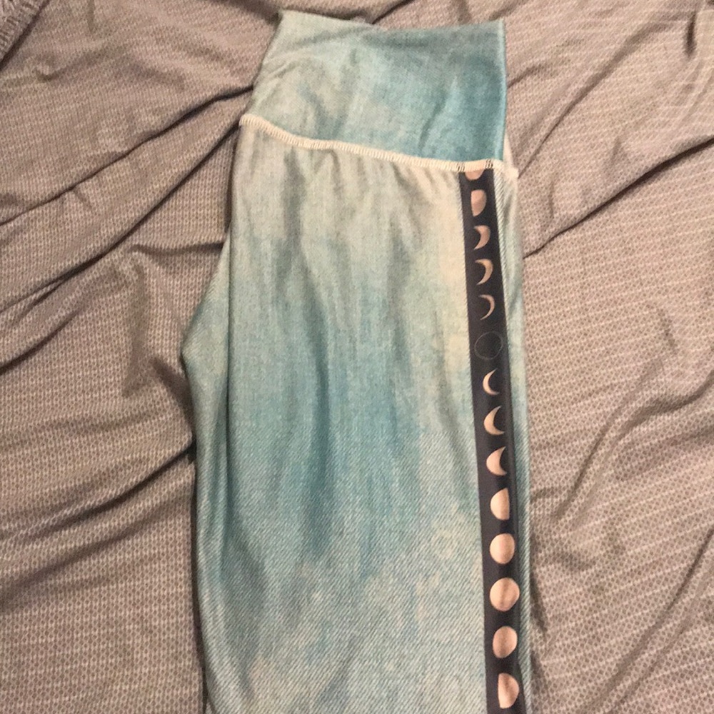 Reposh too small for me TEEKI yoga pants